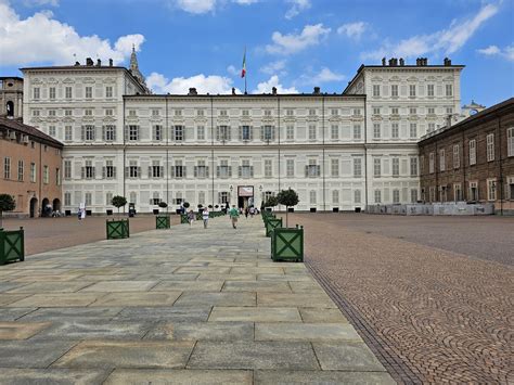  Palazzo Reale di Parma:  A Glimpse into Royal Splendor and Historical Treasure Trove!